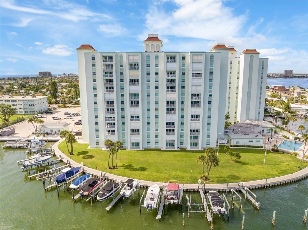 400 64th Ave. #202, St Pete Beach, FL 33706