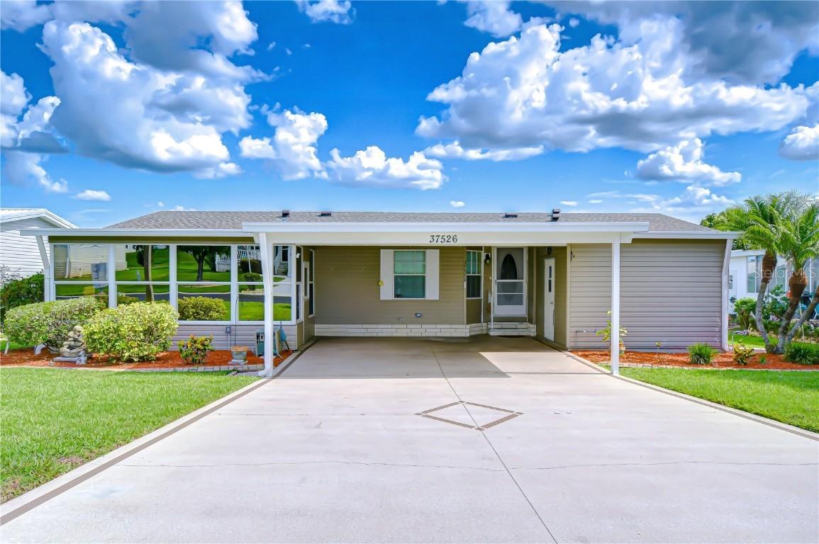 37526 New Horizons Blvd., Zephyrhills, FL 33541