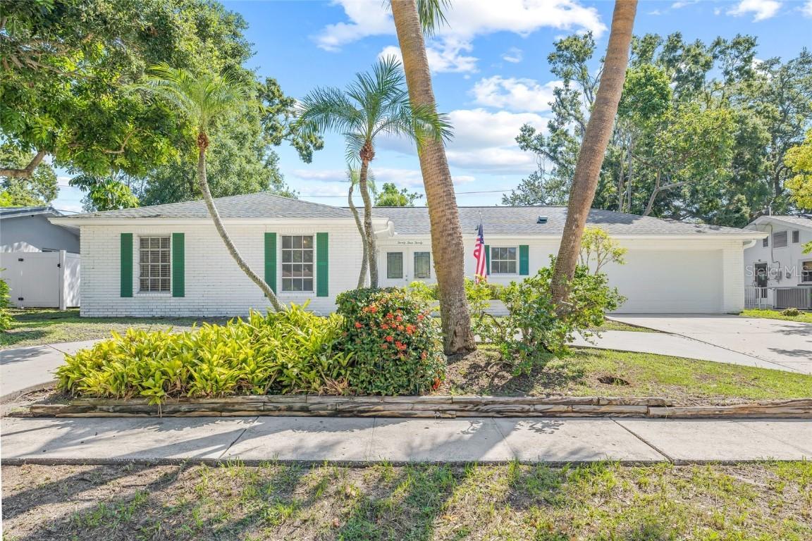 2320 Harn Blvd., Clearwater, FL 33764
