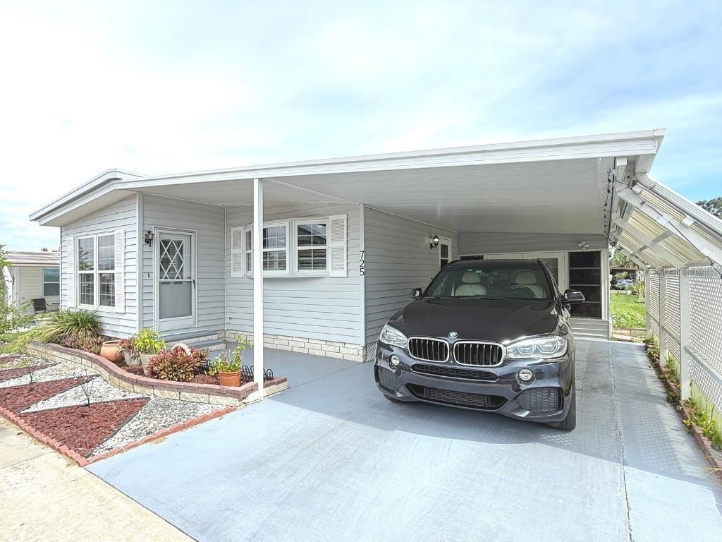 725 Sugar Palm St., Largo, FL 33778