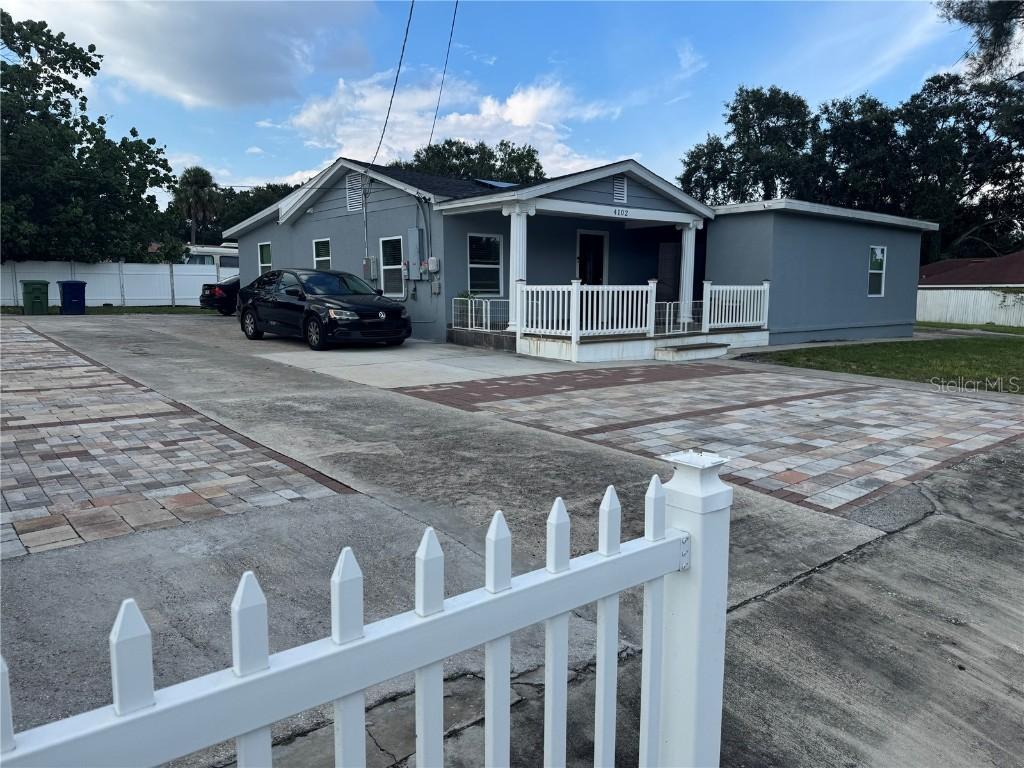 4102 E Hanna Ave., Tampa, FL 33610