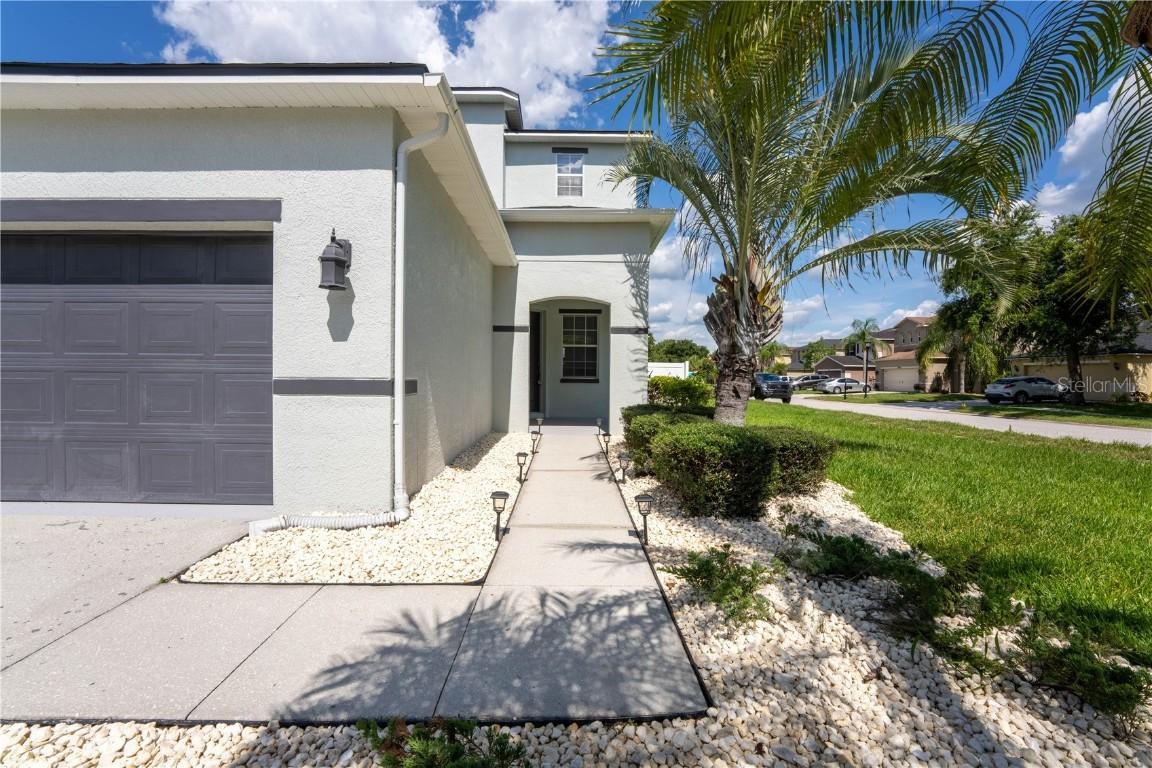 9110 Lantern Oak Way, Land O Lakes, FL 34638