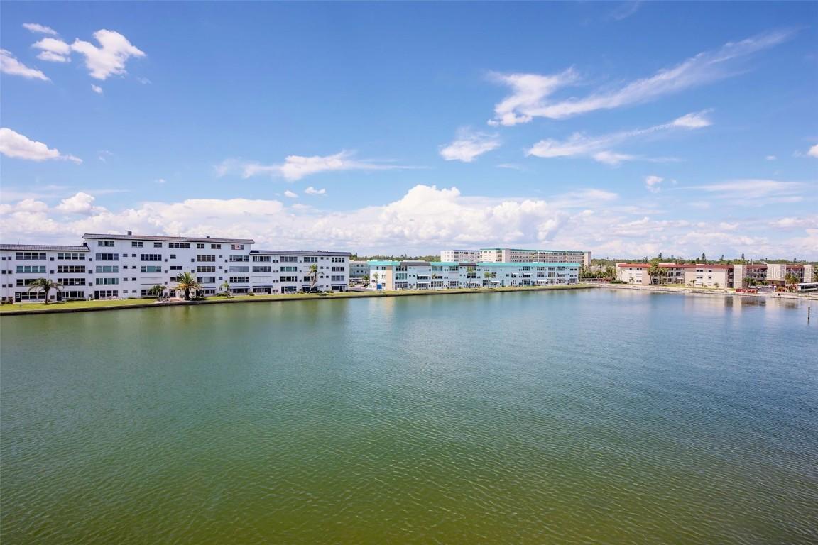 6025 Shore Blvd. #408, Gulfport, FL 33707