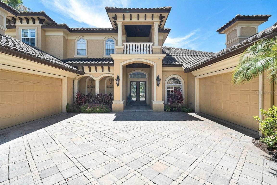 8707 Silverthorn Rd., Seminole, FL 33777