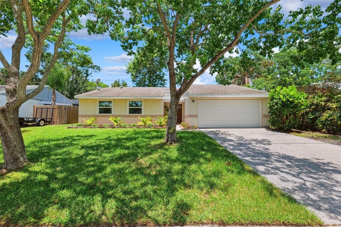 602 Timber Bay Cir., Oldsmar, FL 34677