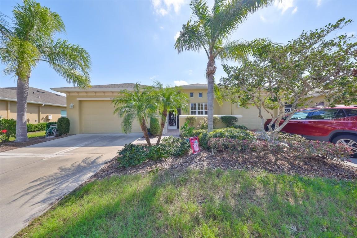 2239 Sifield Greens Way #84, Sun City Center, FL 33573