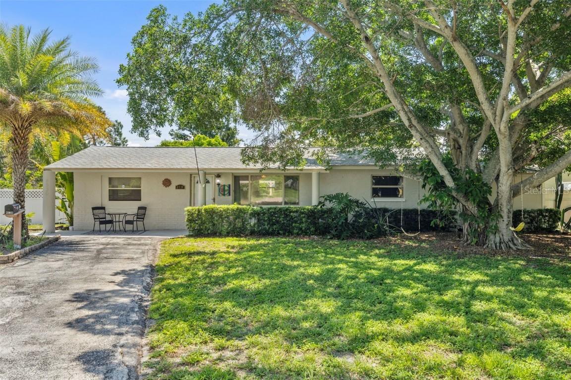 4530 Catalonia Way, St Petersburg, FL 33712