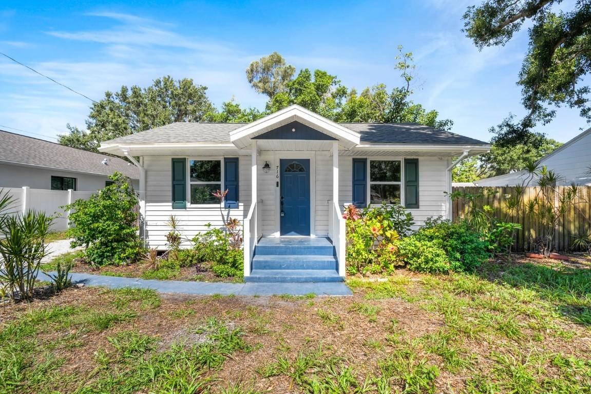716 35th St., Bradenton, FL 34205