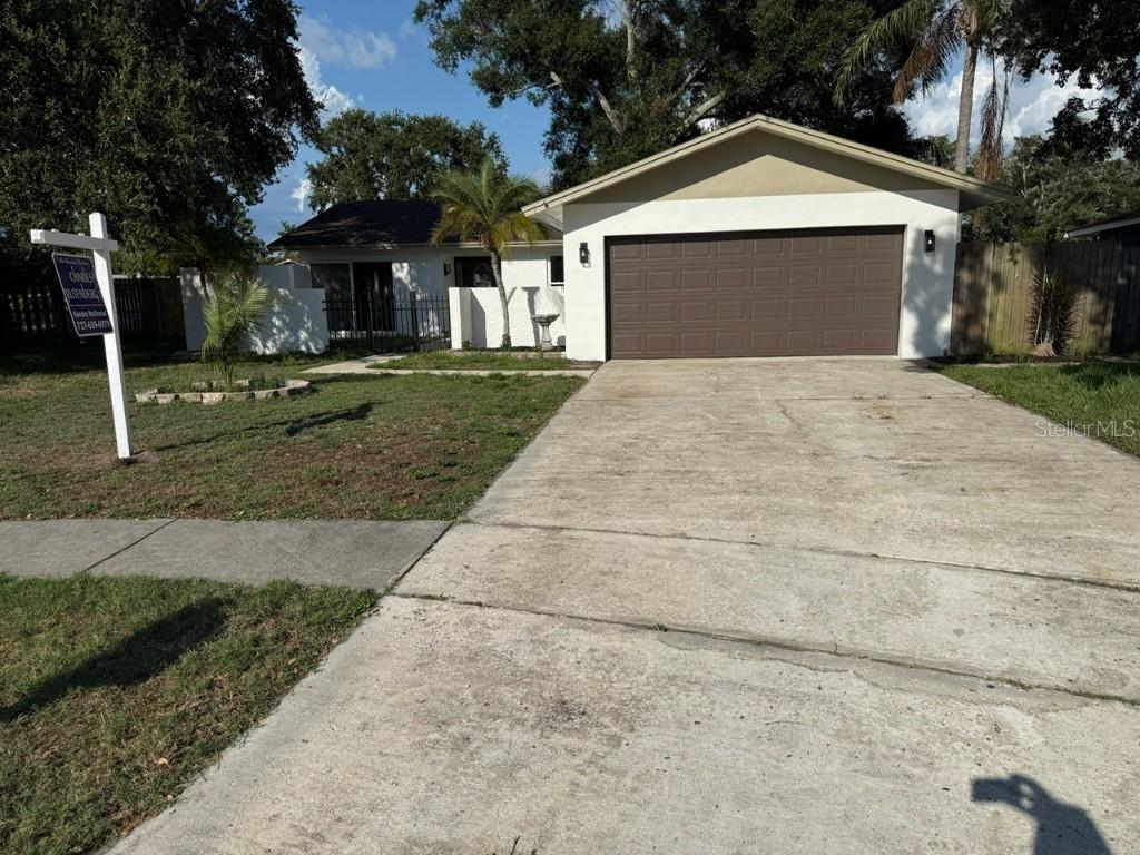 10999 Del Prado Dr., Largo, FL 33774