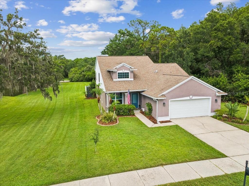 422 Cypress View Dr., Oldsmar, FL 34677
