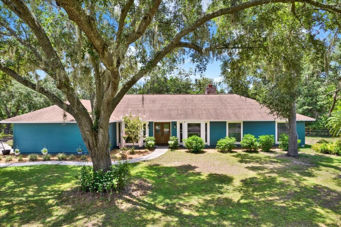 2515 Pemberton Creek Dr., Seffner, FL 33584