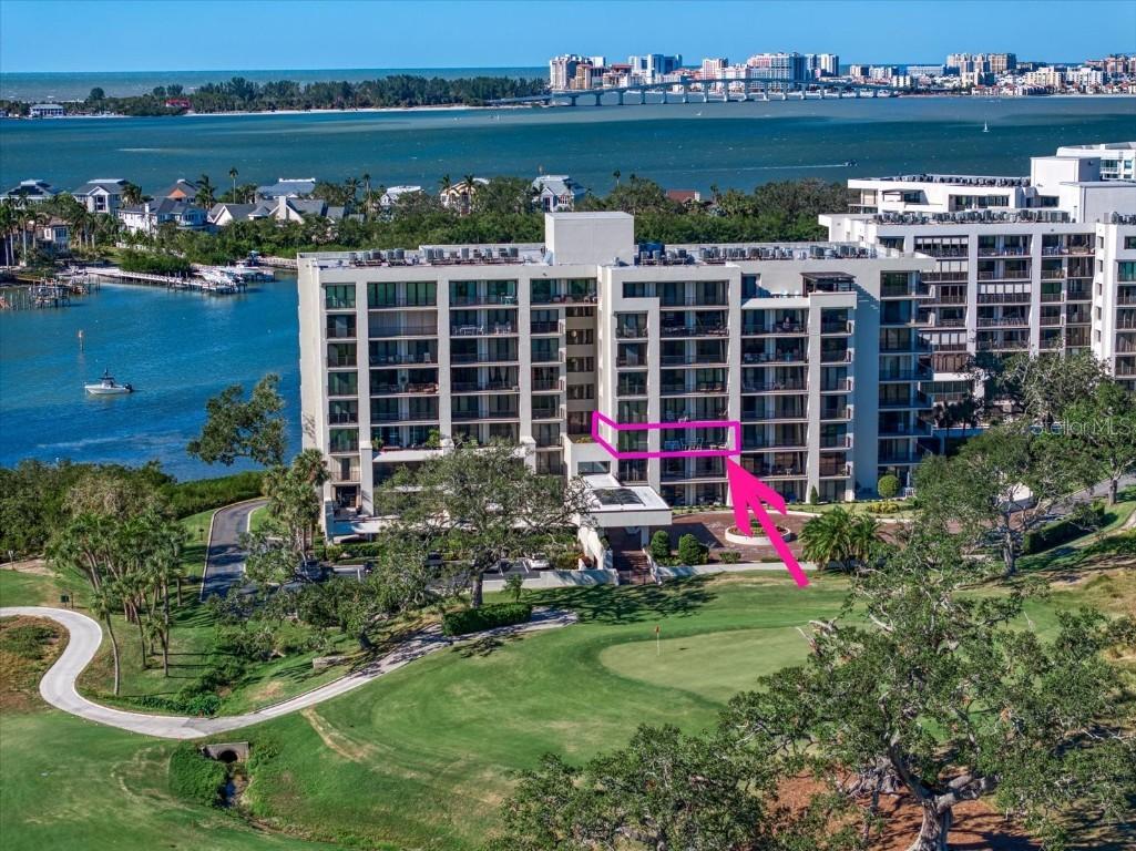 4 Belleview Blvd. #305, Belleair, FL 33756
