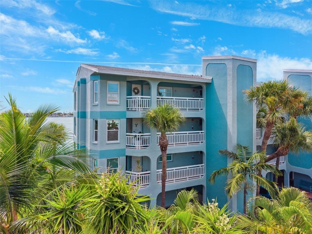 380 8th Ave. #4, Tierra Verde, FL 33715