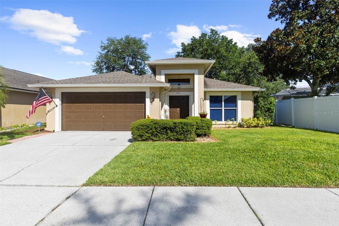 4511 Preston Woods Dr., Valrico, FL 33596