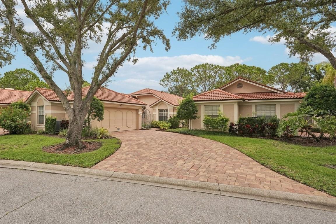3854 Lyndhurst Ct., Sarasota, FL 34235