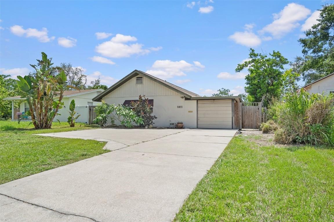 1811 49th St., St Petersburg, FL 33710