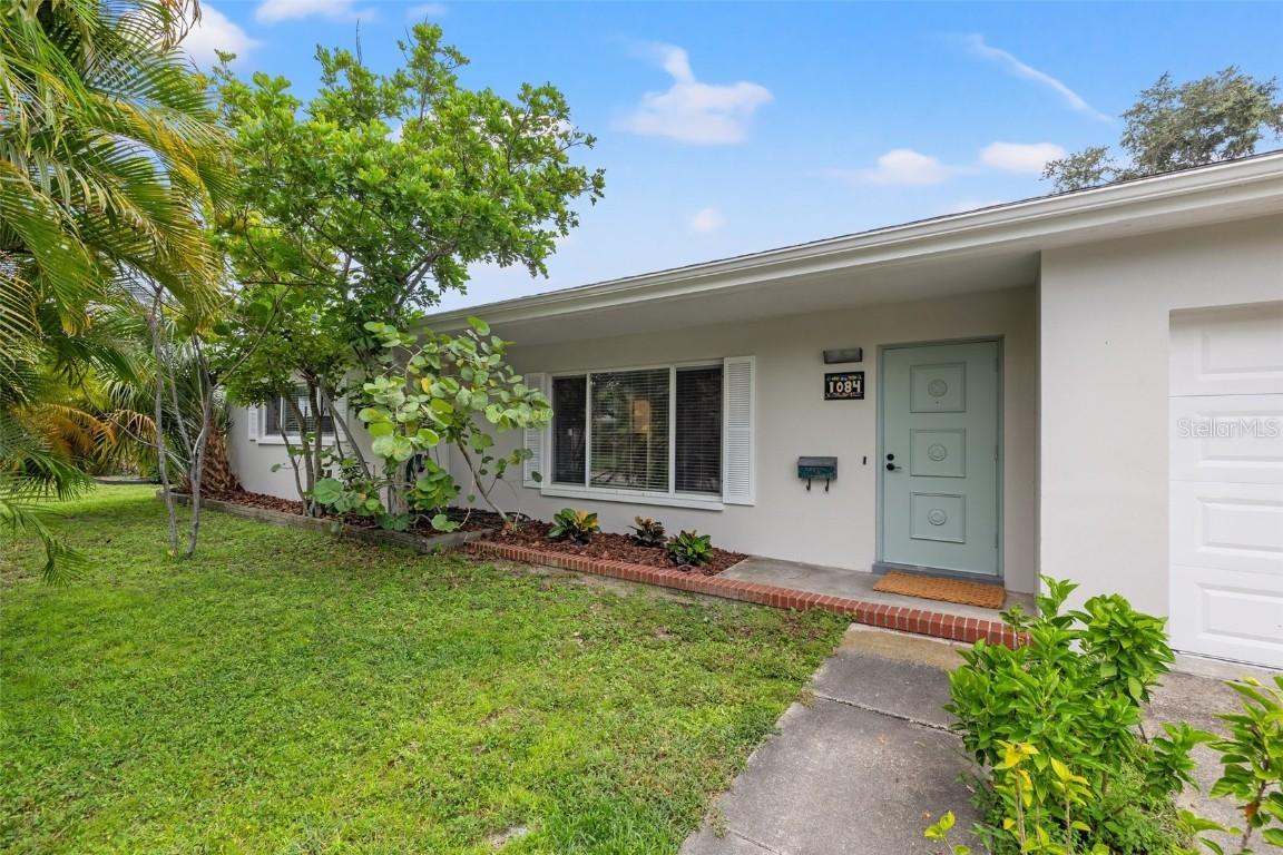 1084 39th Ave., St Petersburg, FL 33703