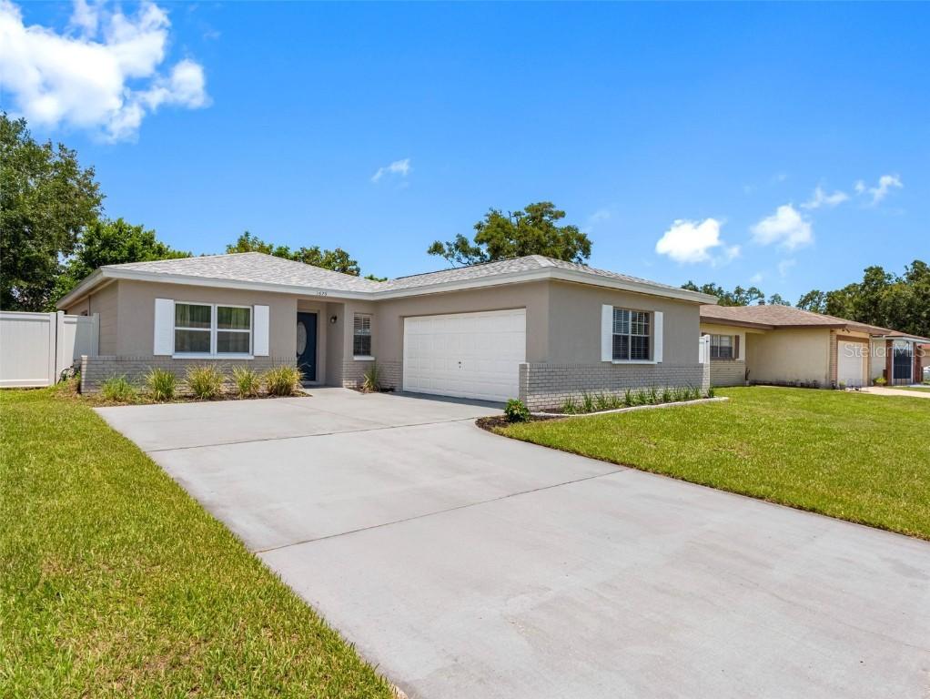 1675 E Grovehill Rd., Palm Harbor, FL 34683