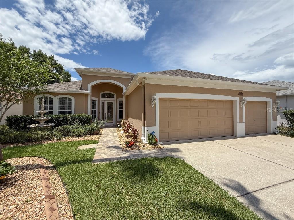 11610 Grove Arcade Dr., Riverview, FL 33569