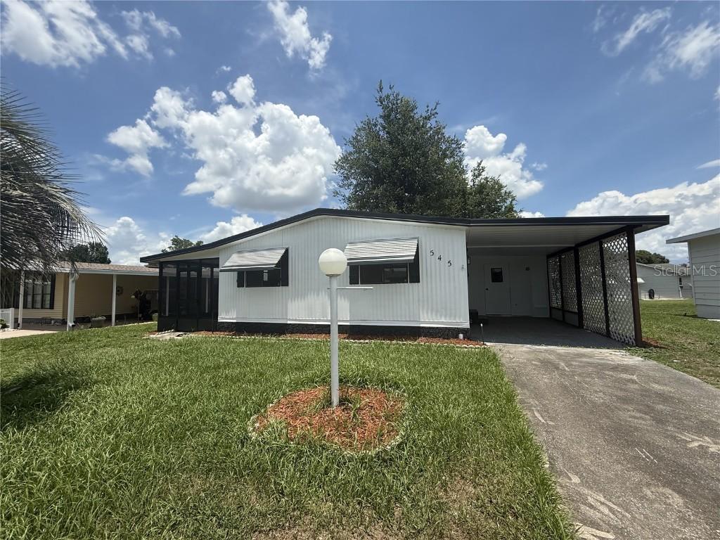 545 Jason Dr., Lady Lake, FL 32159