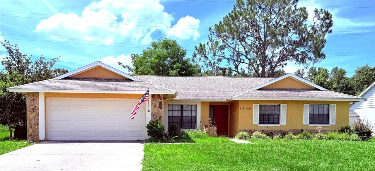 4306 Woodside Manor Dr., Tampa, FL 33624