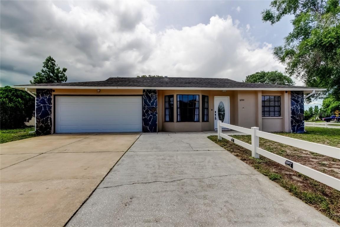 8200 Westfield Dr., Port Richey, FL 34668