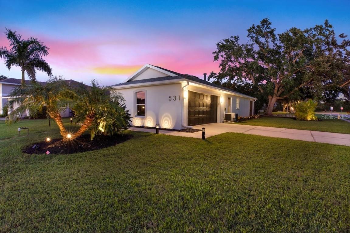 531 Hunter Ln., Bradenton, FL 34212