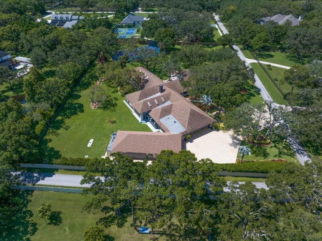 1835 Alicia Way, Clearwater, FL 33764