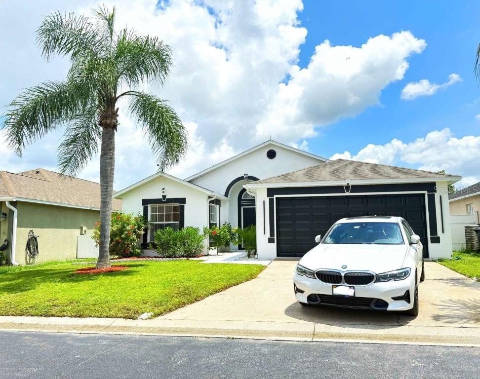 132 Canary Island Cir., Davenport, FL 33837