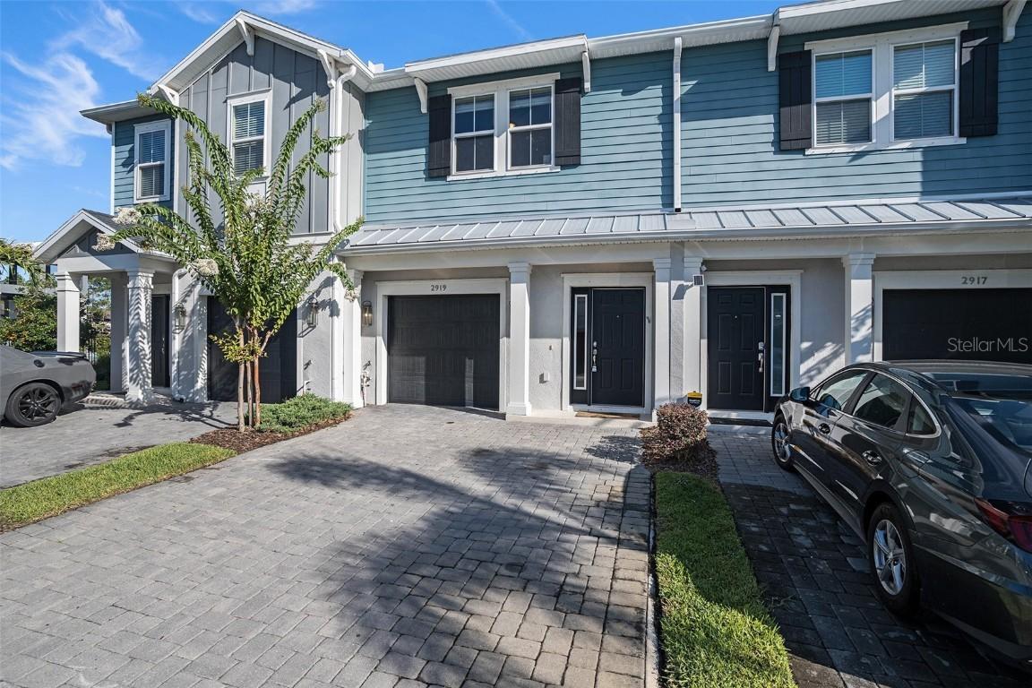 2919 Grand Kemerton Pl., Tampa, FL 33618