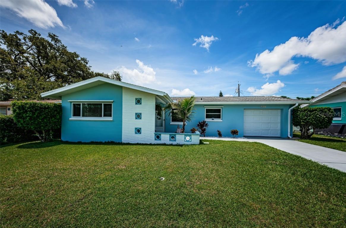 2311 Whitman St., Clearwater, FL 33765