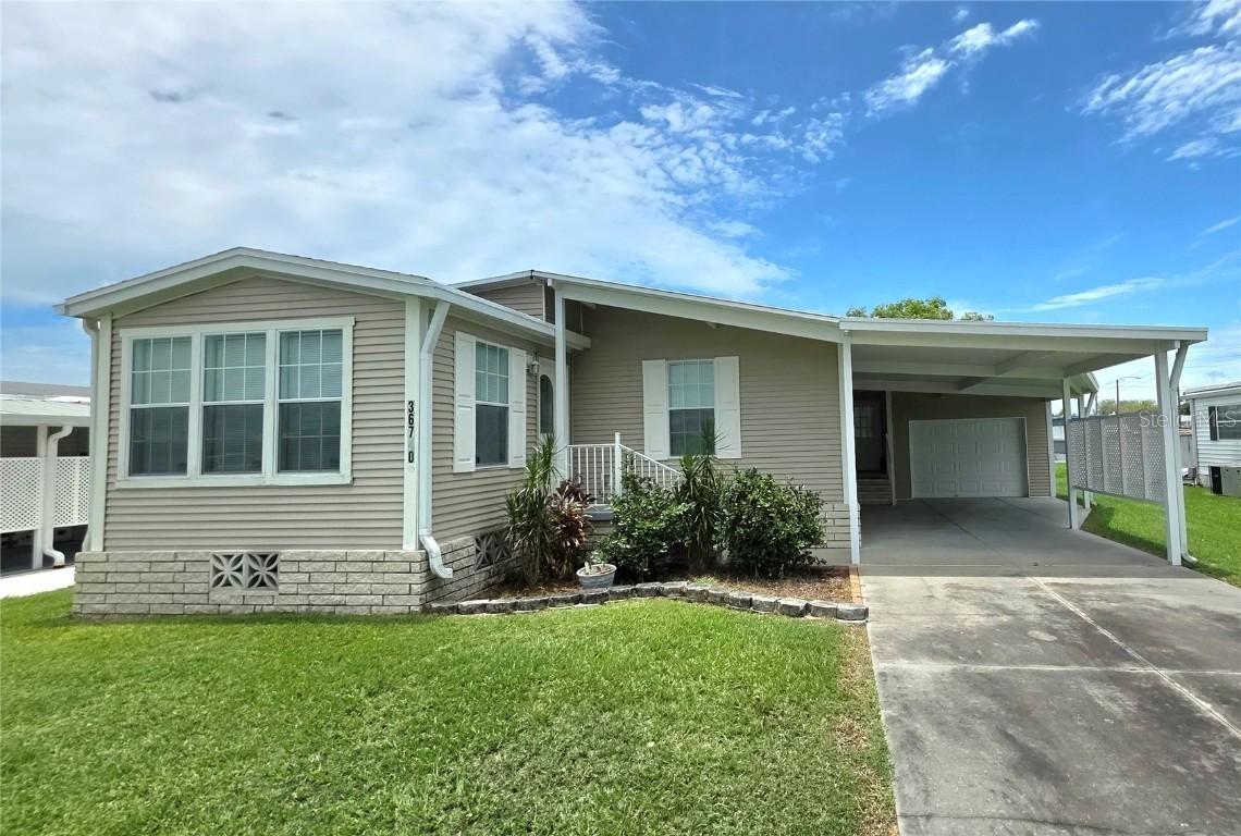 36740 Strand Dr., Zephyrhills, FL 33542