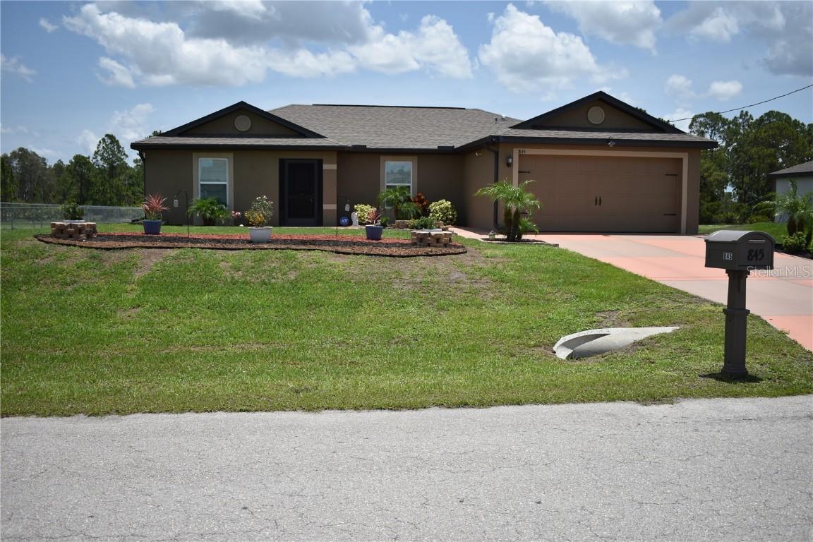 845 Lochman Dr., Fort Myers, FL 33913