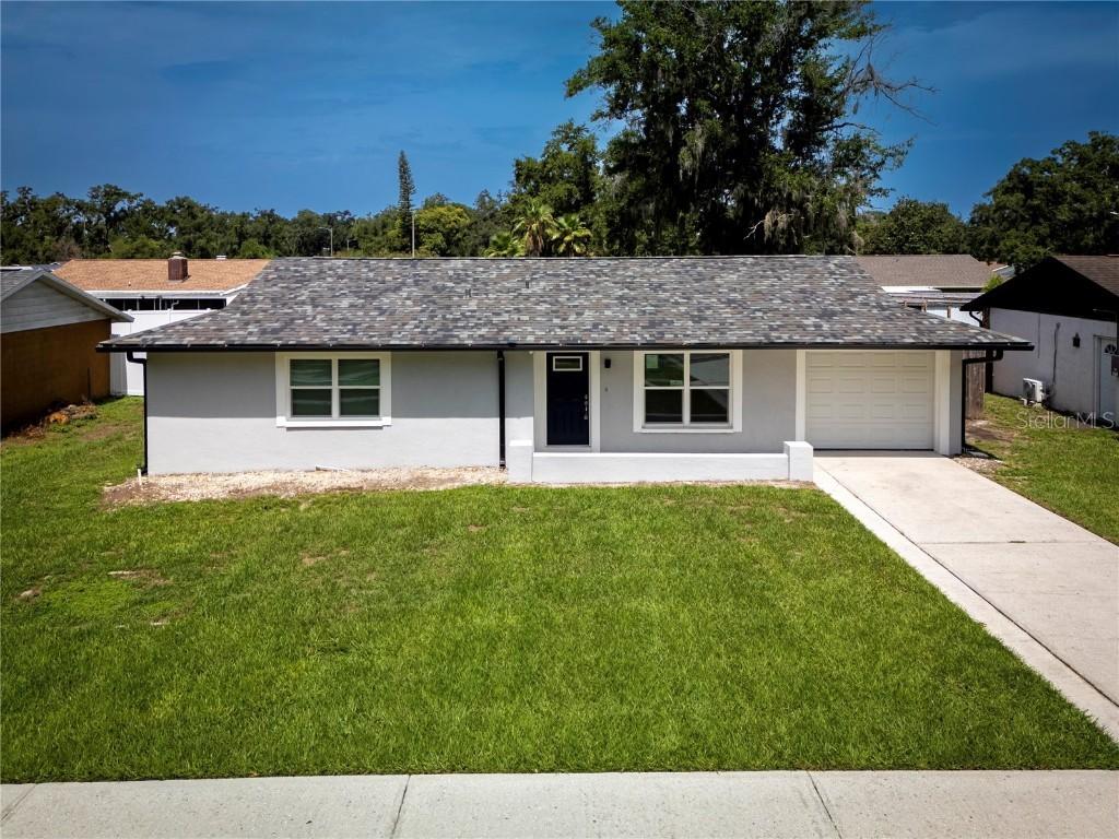 5018 Pine St., Seffner, FL 33584