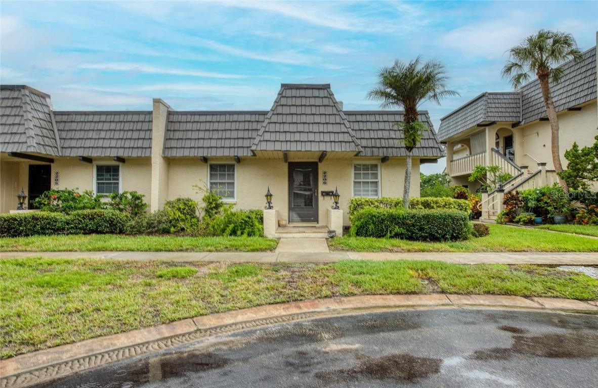 2206 Cordova Green, Seminole, FL 33777