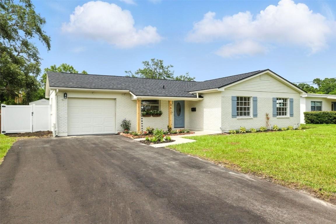 4611 W Bay Court Avenue, Tampa, FL 33611