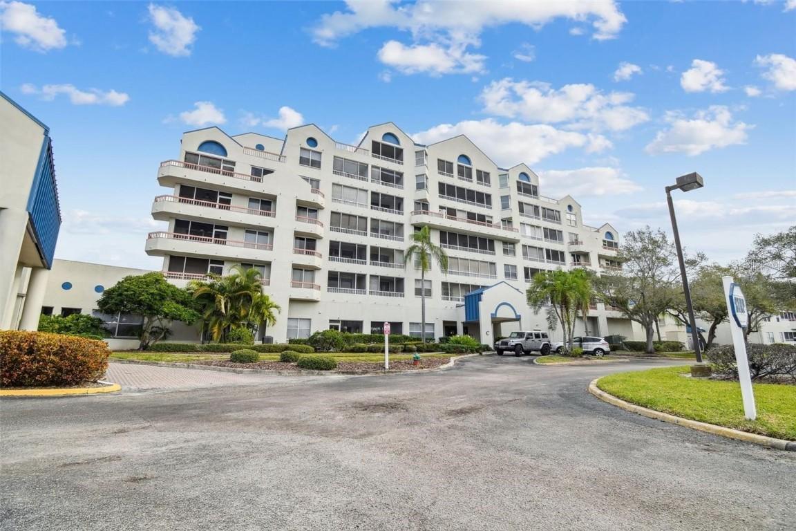 2333 Feather Sound Dr. #C207, Clearwater, FL 33762