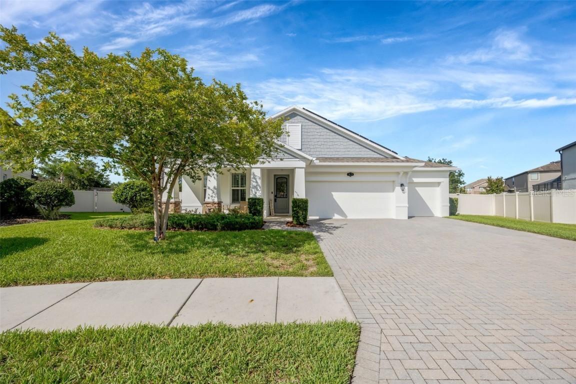 1673 Feather Grass Loop, Lutz, FL 33558