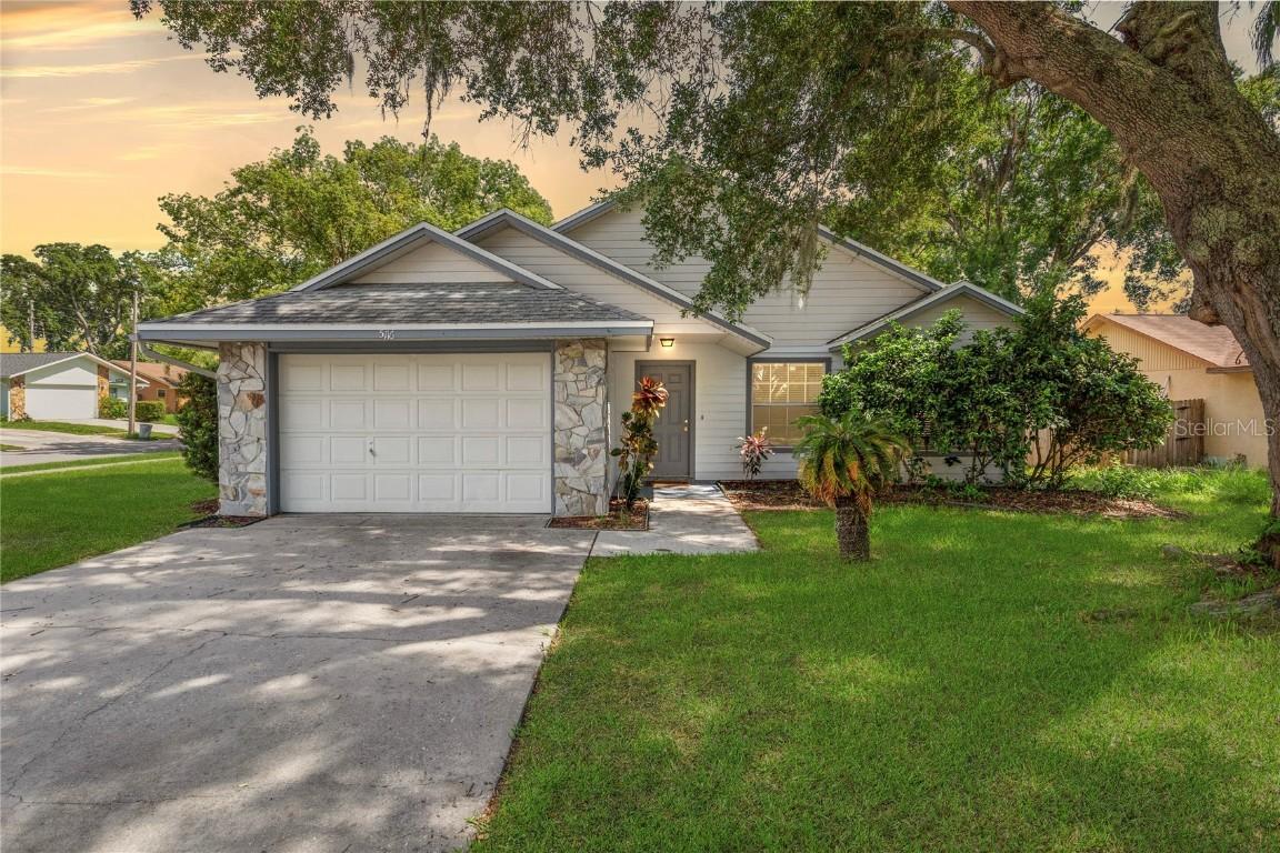 5116 Plantation Dr., Holiday, FL 34690