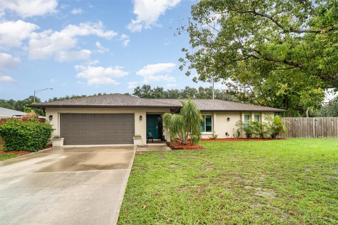 2847 Indianwood Dr., Sarasota, FL 34232