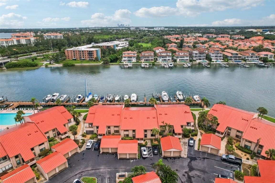 4750 Brittany Dr. #24, St Petersburg, FL 33715