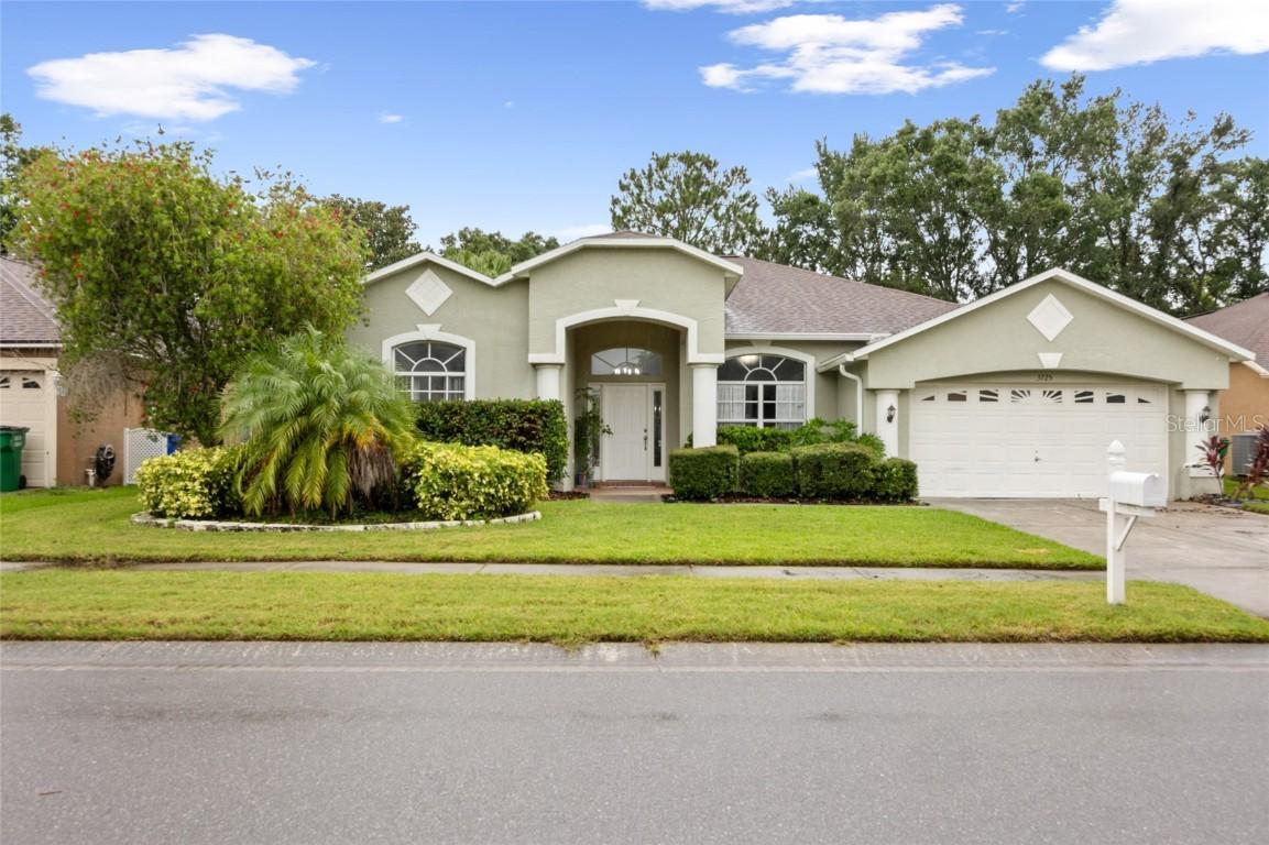 3725 Grand Forks Dr., Land O Lakes, FL 34639