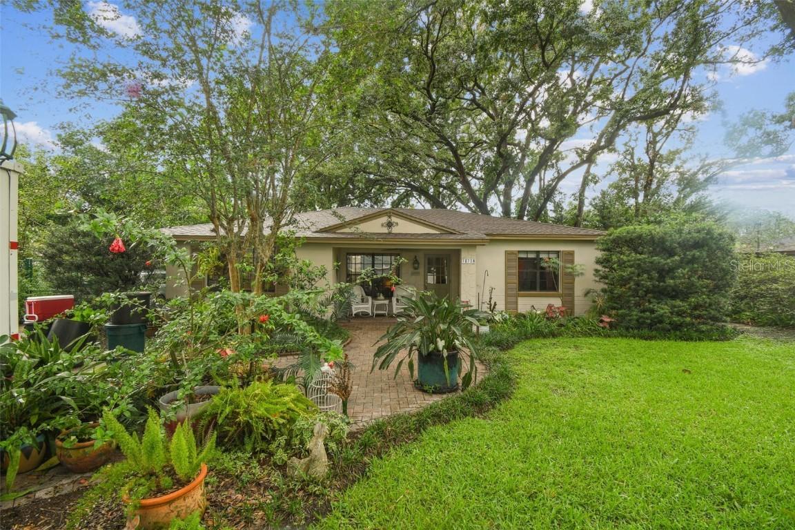 10708 N. Waterhole Place, Tampa, FL 33612