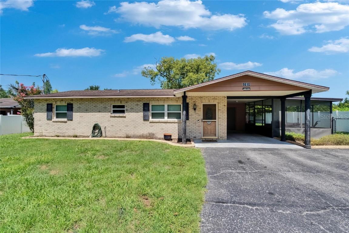 9810 Riverview Dr., Riverview, FL 33578