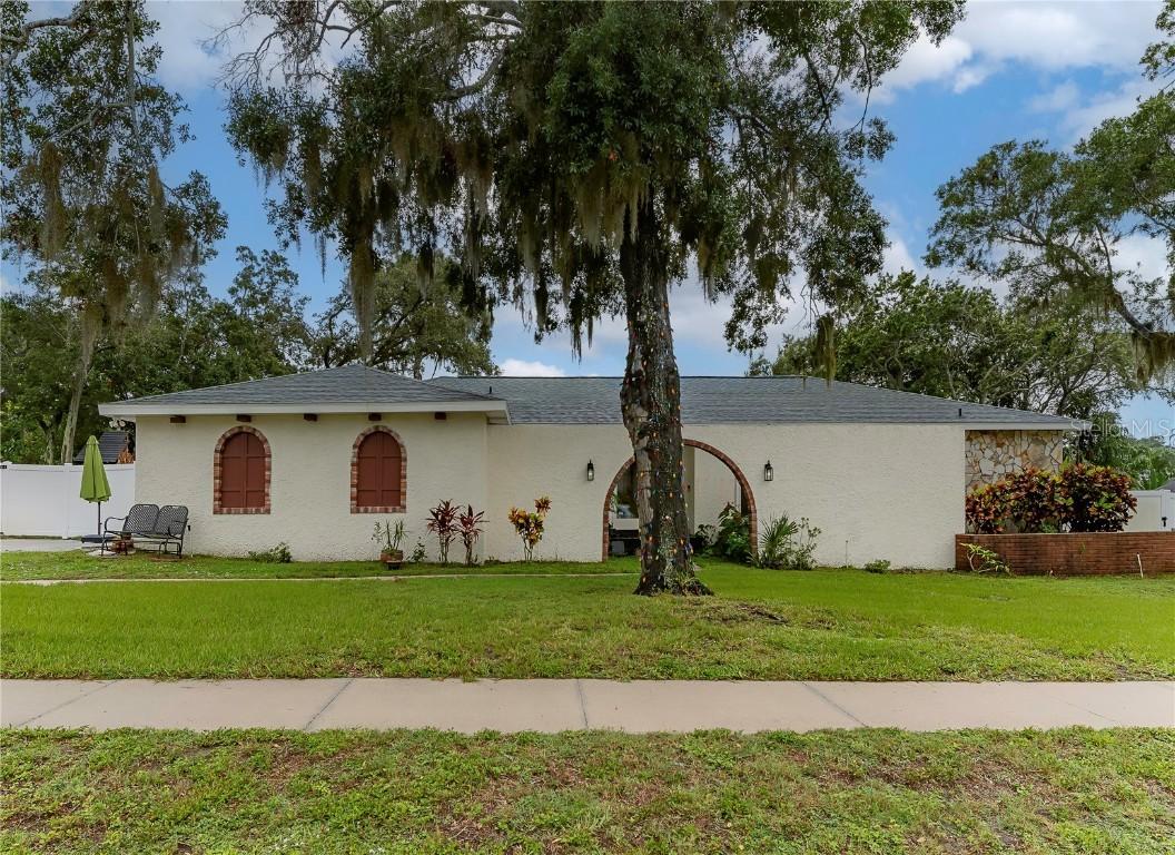 2026 Spanish Pines Dr., Dunedin, FL 34698