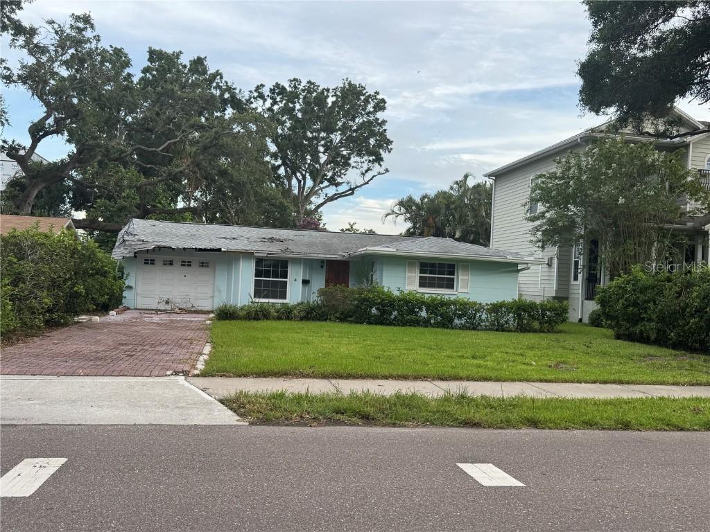 4906 W Cleveland St., Tampa, FL 33609