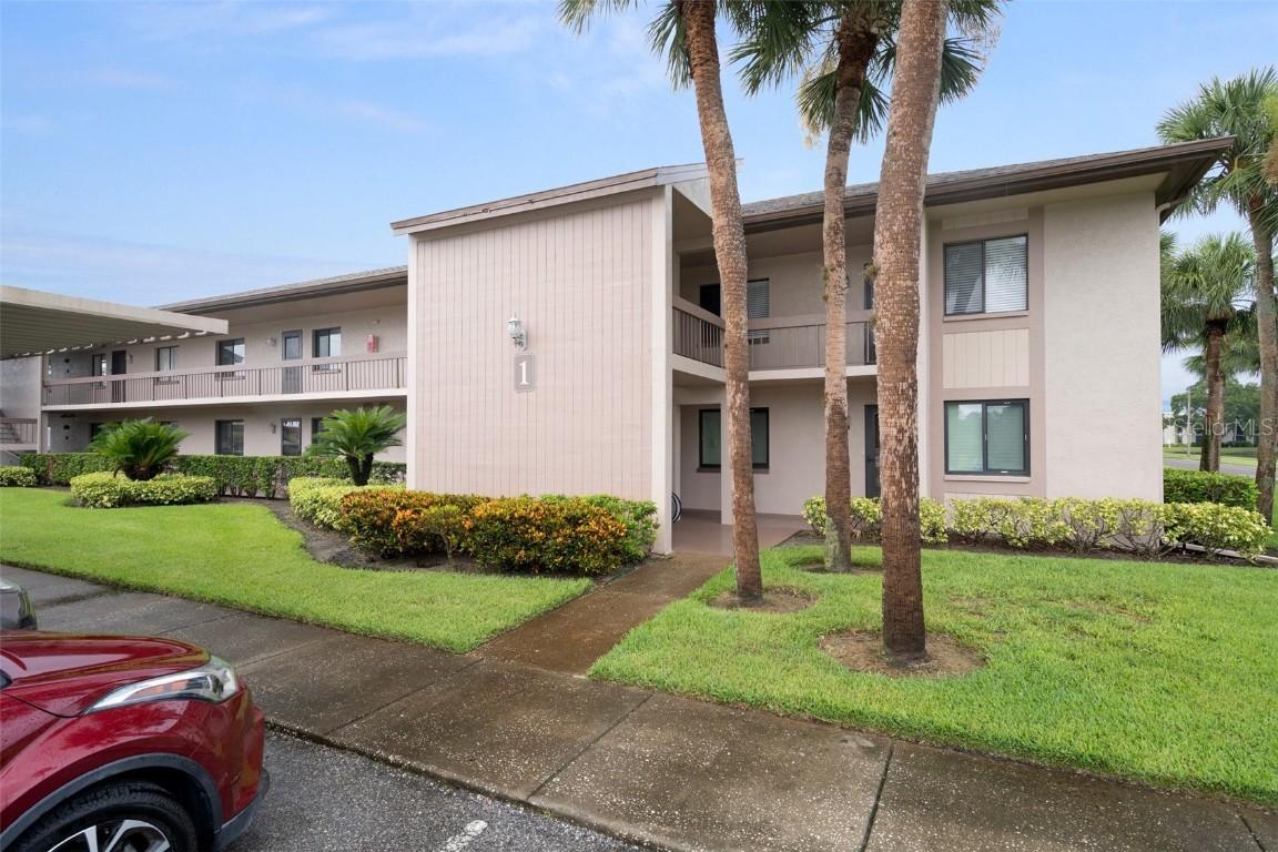 105 Mary Dr. #7, Oldsmar, FL 34677
