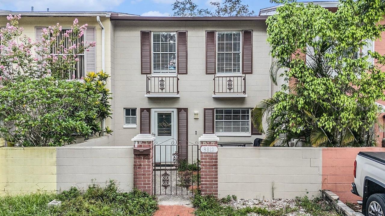 9812 Overlook Dr., Temple Terrace, FL 33617