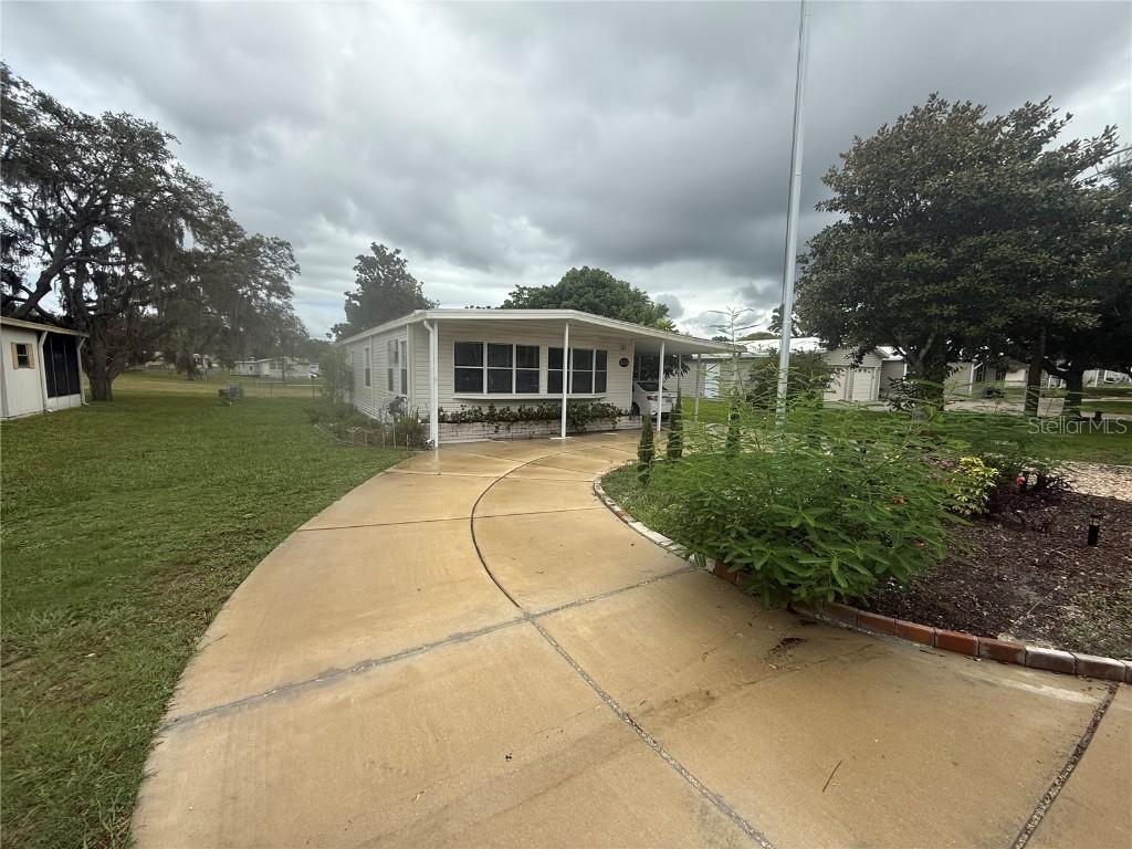 8216 Stockholm St., Brooksville, FL 34613