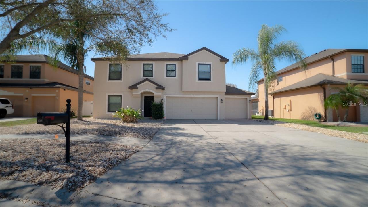 1708 E Abbey Trace Dr., Dover, FL 33527
